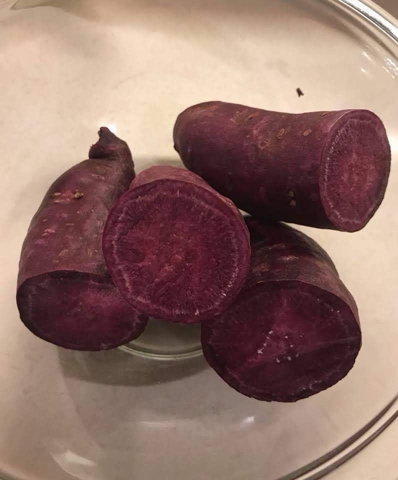 6 Sweet Potato Slips Plants – All Purple – Vining Type- Non GMO & Chemical Free