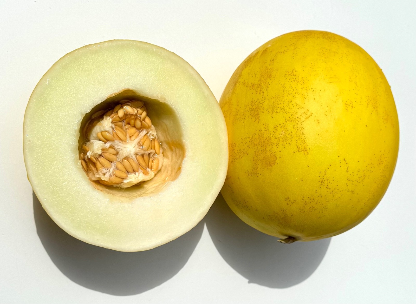 Golden Delicious Honeydew Seeds Very Sweet Non-GMO from California 20 Seeds