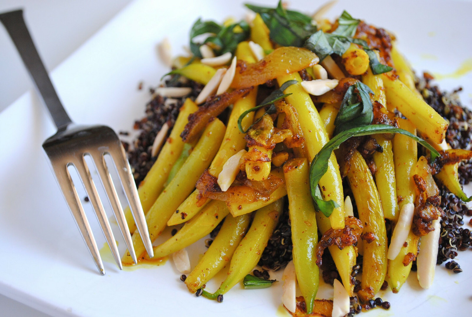 Kentucky Wonder Yellow Wax Bean Seeds (Pole Beans) | Butter Golden Seed For 2024