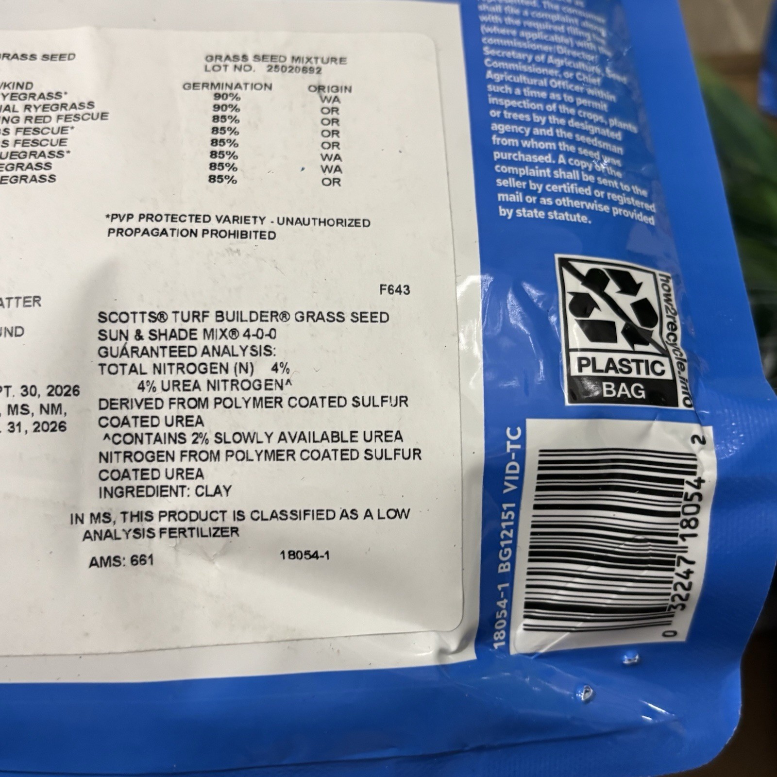 Scotts Turf Builder Grass Seed Sun & Shade Mix 2.4 lb Covers 960 Sq Ft Lot Of 4